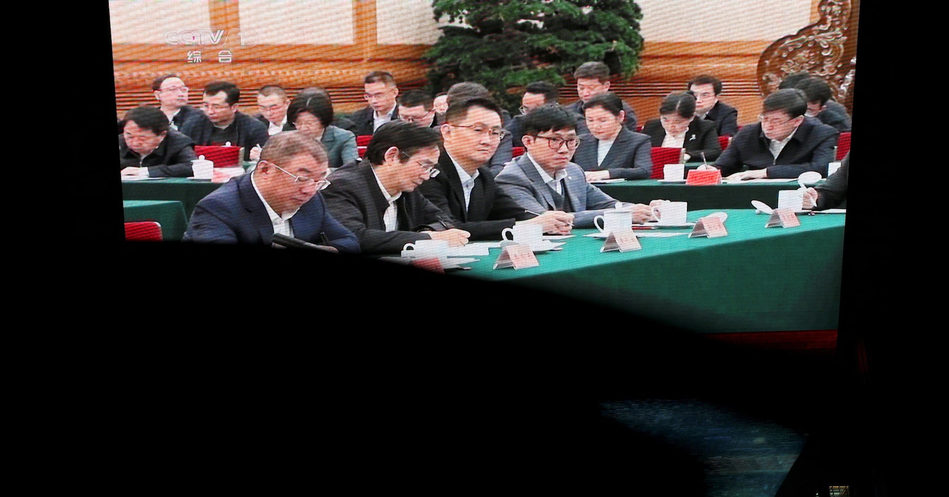 米中対立激化：中国、AIリーダーに米国渡航自粛を要請と報道